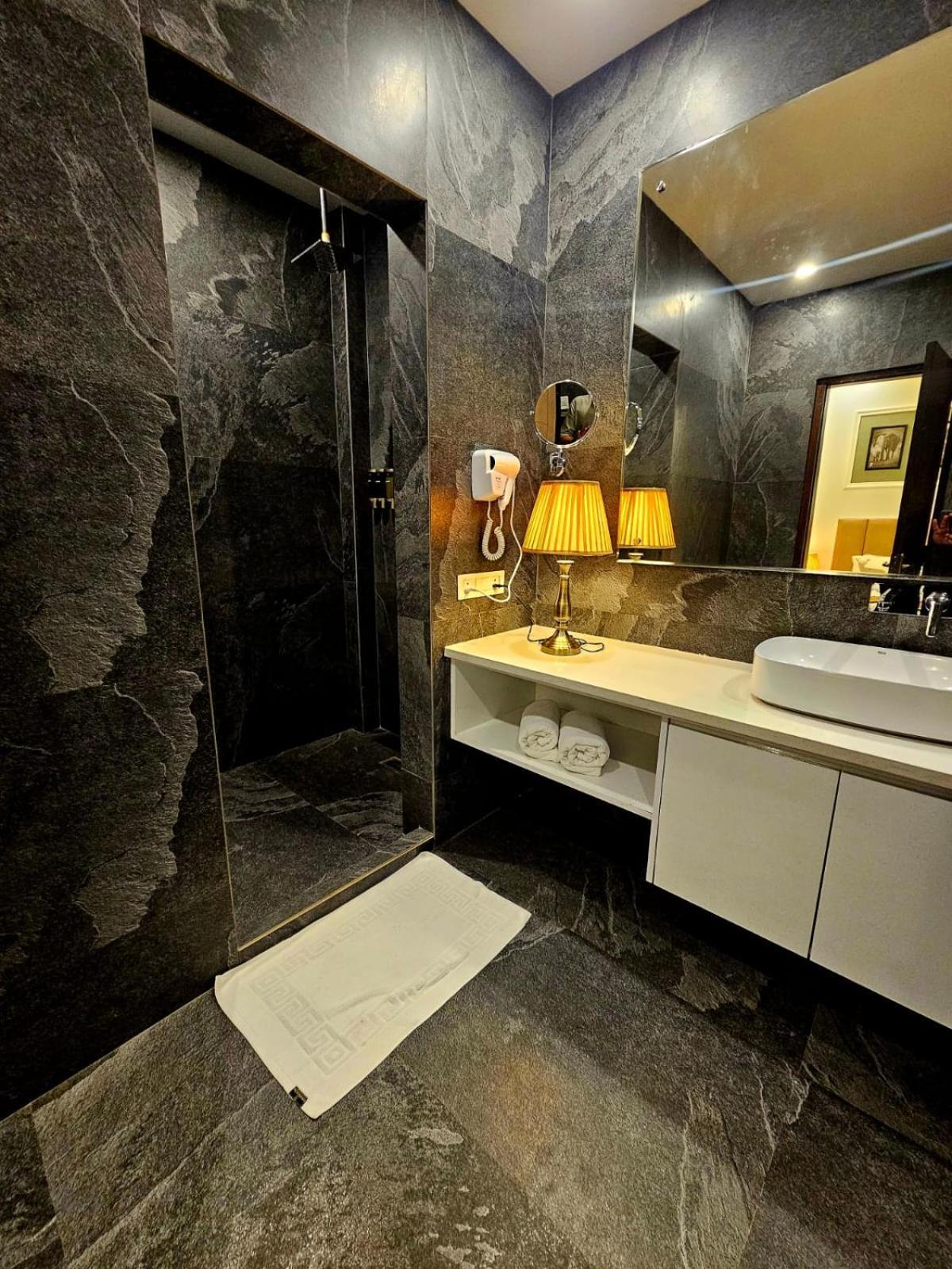 Hotel Corbett Tusker Trail Kashipur Esterno foto